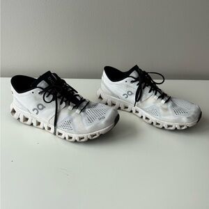 On Cloud X Women's Black and White Athletic Shoes